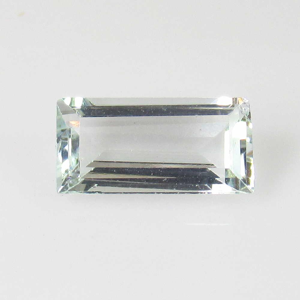 2.22 Ct Genuine Aquamarine Rectangle Cut (1 of 2)