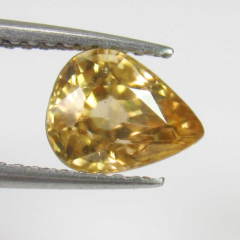 1.80 Ctw Natural Yellow Zircon Pear Cut: No Reserve! Title: 1.80 Ctw Natural Yellow Zircon Pear Cut Stone Clarity: VVS Gemstones: Zircon Carat Weights: 1.8 Size/Dimensions: 7.70 x 6.10 x 4.50 mm Additional Information: Top Luster / Excellent