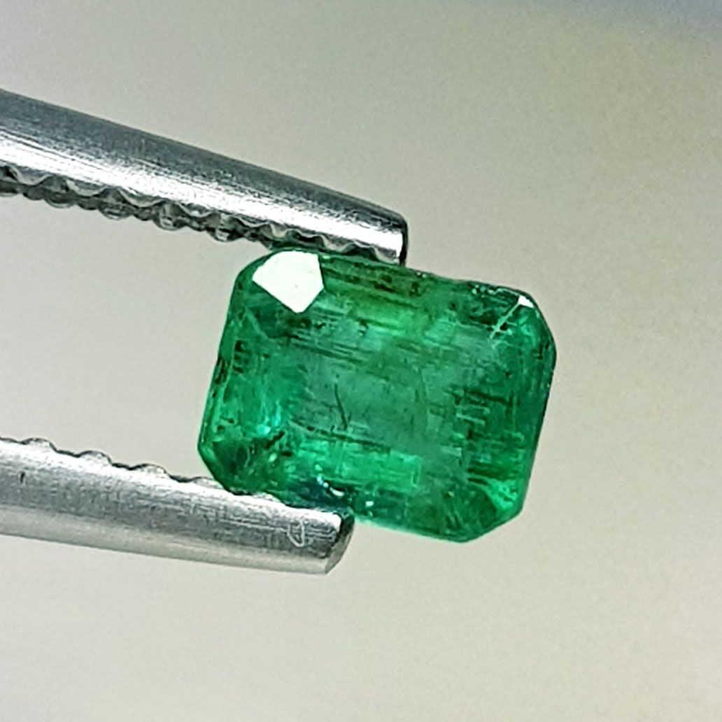 Natural Emerald Octagon Cut 0.46 ct (1 of 5)