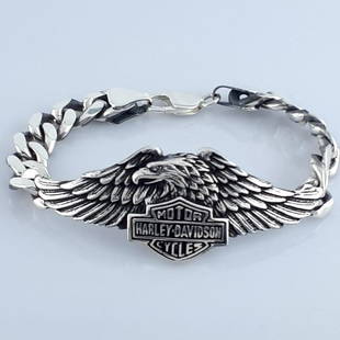 925 Sterling Silver - Bracelet: Bracelet Gender : Men/Women Material : 925 Sterling Silver Weight :1,59ozt. / 49,36gr Length :7,48inch / 19cm Width :0,28inch / 0,7cm Will be shipped with a gift box Item no:A138 Will be Shipped