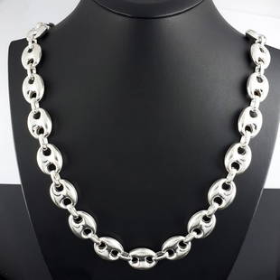 925 Sterling Silver - Necklace: Necklace Gender : Men/Women Material : 925 Sterling Silver Weight :2,29ozt. / 71,22gr Length :25,59inch / 65cm Width :0,55inch / 1,4cm Will be shipped with a gift box Item no:A155 Will be Shipped