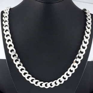 925 Sterling Silver - Necklace: Necklace Gender : Men/Women Material : 925 Sterling Silver Weight :4,21ozt. / 131,05gr Length :23,62inch / 60cm Width :0,39inch / 1cm Will be shipped with a gift box Item no:A152 Will be Shipped