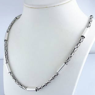 925 Sterling Silver - Necklace: Necklace Gender : Men/Women Material : 925 Sterling Silver Weight :2,16ozt. / 67,12gr Length :25,59inch / 65cm Width :0,2inch / 0,5cm Will be shipped with a gift box Item no:A156 Will be Shipped