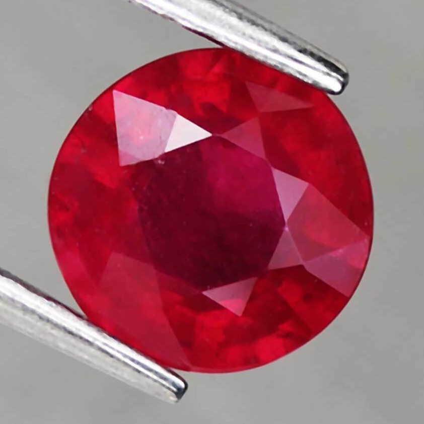 2,46 cts Natural Round Pink Red Ruby (1 of 3)
