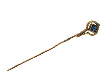 C1900 VICTORIAN ANTIQUE 14K YELLOW GOLD BLUE TOPAZ: N-JOO C. 1900 VICTORIAN 14K YELLOW GOLD BLUE TOPAZ STICK PIN Measures 2 5/8'' TOP PART MEASURES 3/4'' X 7/16'' Weight - 1.7 g Reserve: $126.00 Shipping:Domestic: Free shipping to anywhere