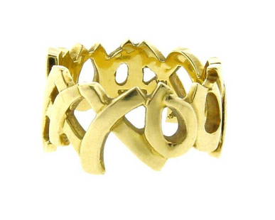CHIC Tiffany & Co. Paloma Piccaso 18k Yellow Gold Ring: DK Tiffany & Co. Paloma Picasso 18k Yellow Gold Ring Circa 1984! This wonderful ring is one of a kind! The weight is 8.5 grams. The height is 3/8 of an inch. The width is 1/16 of an inch. The