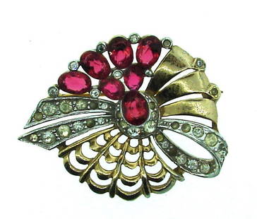 GORGEOUS Costume Jewelry Pin Circa 1950s!: DK Costume Jewelry Pin Circa 1950s! This wonderful pin is one of a kind! The weight is 15.7 grams. The height is 1 1/2 inches. The width is 1/4 of an inch. This fantastic piece is in great