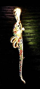 CHIC 14k Yellow Gold & Enamel Geisha Pin Circa 1950s: DK 14k Yellow Gold & Enamel Geisha Pin Circa 1950s · Wonderful pin that is a necessity in your collection. · The weight is 7.5 grams. · The length is 2 7/8 inches. The width is 3/8 of an inch.