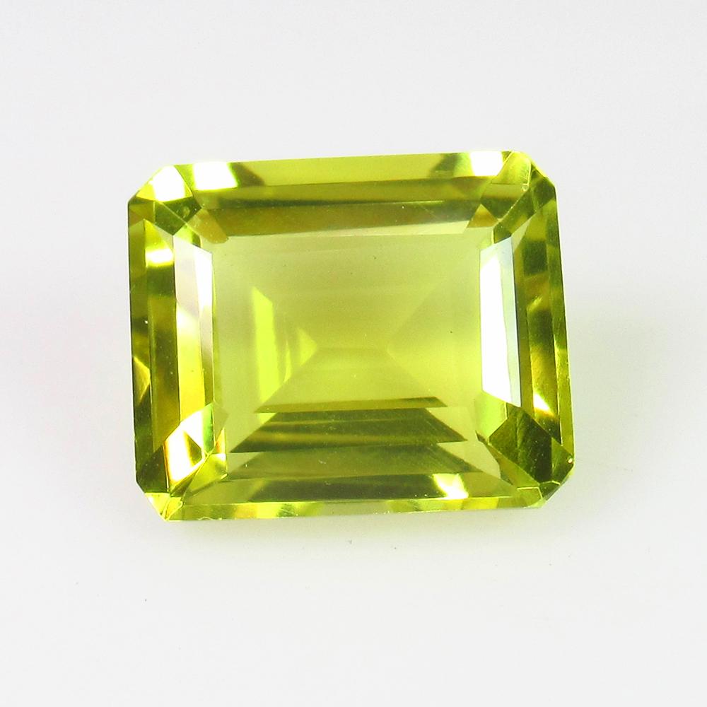5.65 Ct Genuine Lemon Quartz Octagon Cut: No Reserve! Title: 5.65 Ct Genuine Lemon Quartz Octagon Cut Stone Clarity: VVS Gemstones: Natuarl Lemon Quartz Carat Weights: 5.65 Size/Dimensions: 12.00 x 10.00 x 6.60 mm Additional Information: Top 