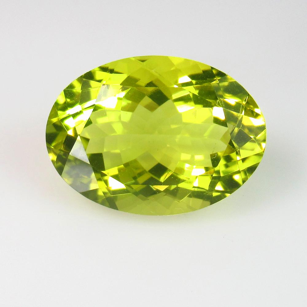 12.62 Ct Genuine Lemon Quartz Oval Cut: No Reserve! Title: 12.62 Ct Genuine Lemon Quartz Oval Cut Stone Clarity: VVS Gemstones: Natuarl Lemon Quartz Carat Weights: 12.62 Size/Dimensions: 18.10 x 13.10 x 9.40 mm Additional Information: Top Q