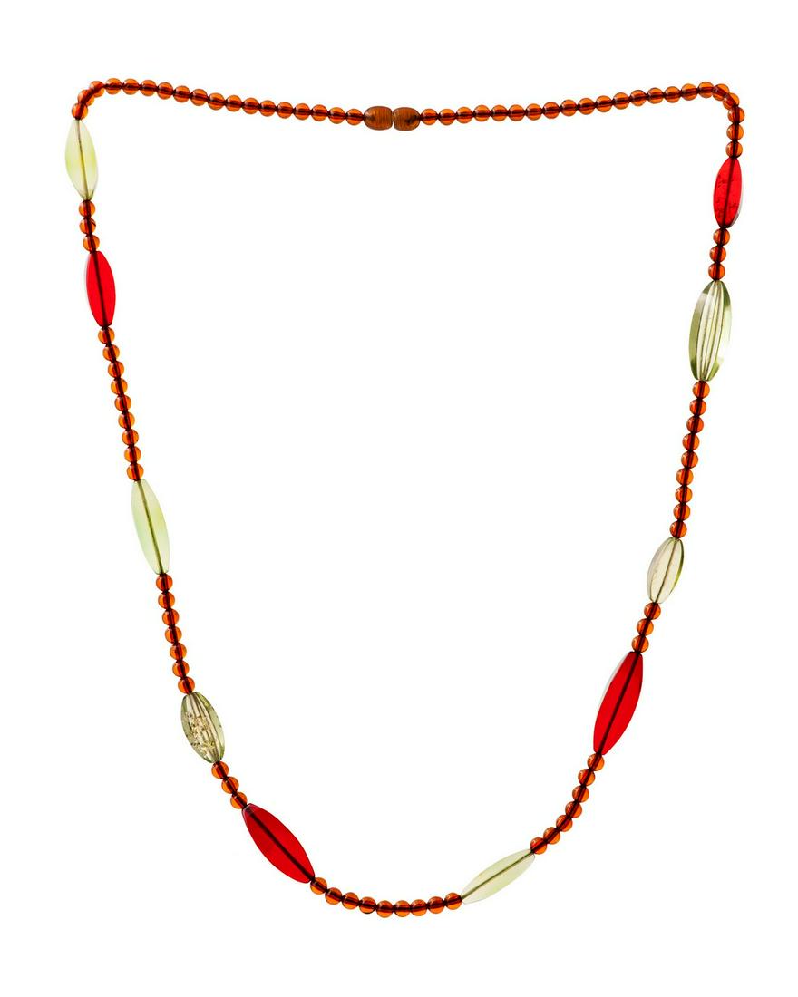 Caribbean Green and Precious Ruby Amber Necklace: No Reserve! Title: Caribbean Green and Precious Ruby Amber Necklace Materials: Caribbean Green and Precious Ruby Amber Weight in grams: 20.15 Caribbean Green and Precious Ruby Amber Necklace. Quadrang