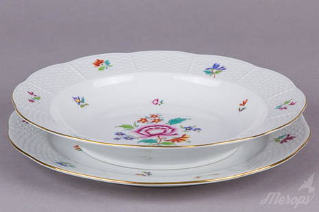Herend Nanking Bouquet Multicolor Dinner Plate and Soup: Herend Nanking Bouquet Multicolor Dinner Plate and Soup Bowl Manufacturer: Herend Porcelain Manufactory (Hungary) Quality: Handpainted, 1st class Pattern: Nanking Bouquet Multicolor (NB) 