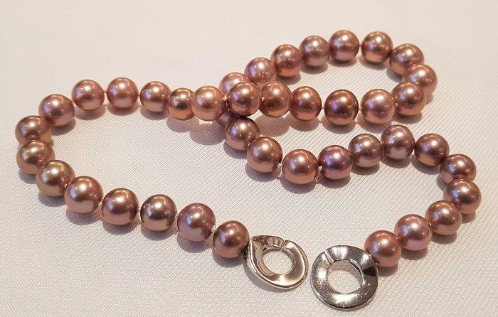 925 Silver - 10x12mm Beautiful Colour Edison Pearls -: This necklace will stand out for its radiant glow ! Most freshwater pearls are nucleated by tissue, but Edison cultured pearls are nucleated with beads, exactly as saltwater pearls This luxurious neck