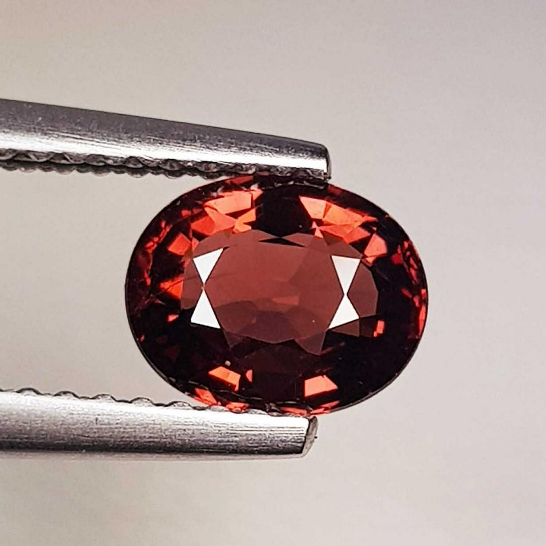 Natural Rhodolite Garnet Oval Cut 1.30 ct (1 of 5)