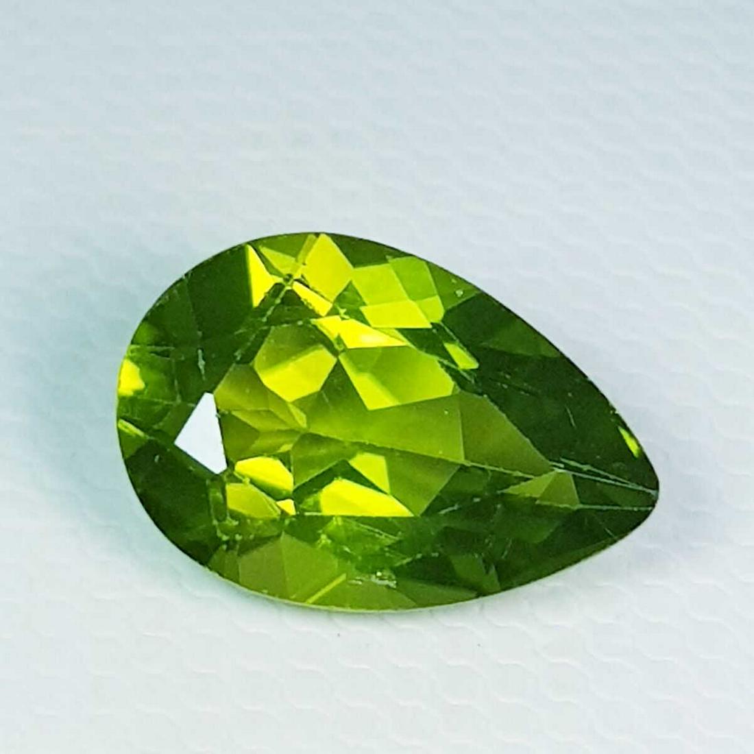 3.60 ct Natural Peridot Pear Cut: No Reserve! Title: 3.60 ct Natural Peridot Pear Cut Color/Clarity: VVS Gemstones: Loosegemstone Carat Weights: $4 Size/Dimensions: 11.90 x 8.10 x 5.50 Additional Information: Pear - Pakistan Shipping: