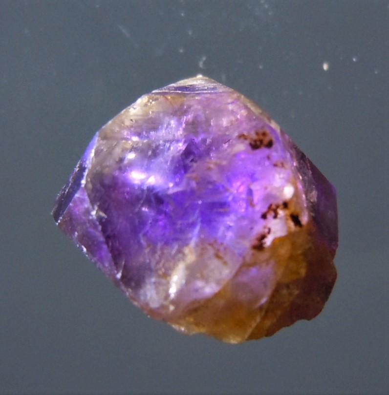 SUPER SEVEN QUARTZ - HEALING CRYSTAL: Title: SUPER SEVEN QUARTZ - HEALING CRYSTAL Origin: Yincheng, Shanxi, China Size: 1x0.8x0.75 cm / 0.9 gram Additional Information: dark purple and yello/green quartz crystal with some rutile inclusion
