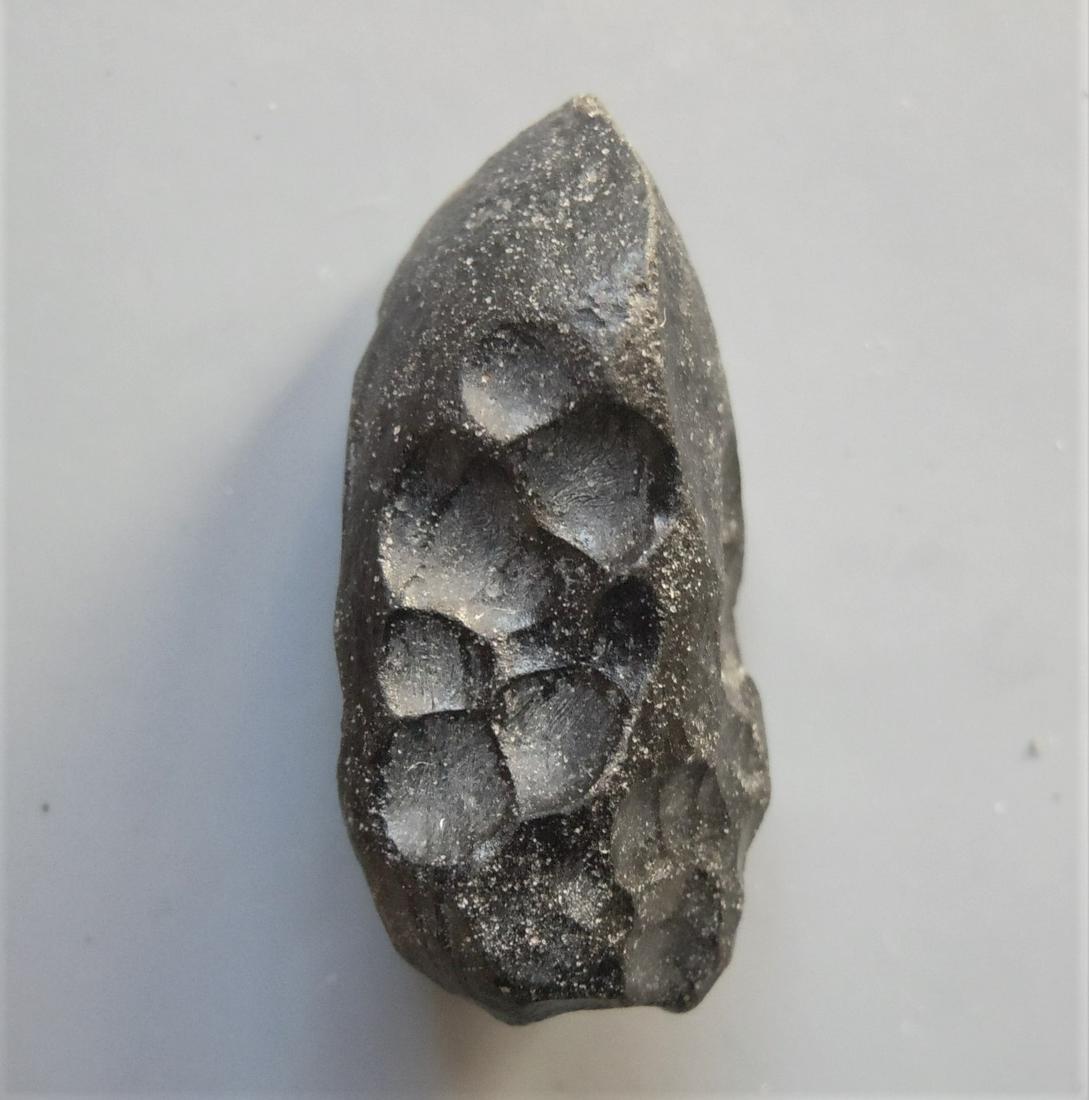 THAILANDITE TEKTITE - FROM METEORITE IMPACT: Title: THAILANDITE TEKTITE - FROM METEORITE IMPACT Origin: Noen Sa-Nga, Chaiyaphum Prov. Thailand Size: 2.5x1.3x1.1 cm / 4 gram Additional Information: elongate thailandite tektite with smooth and pit