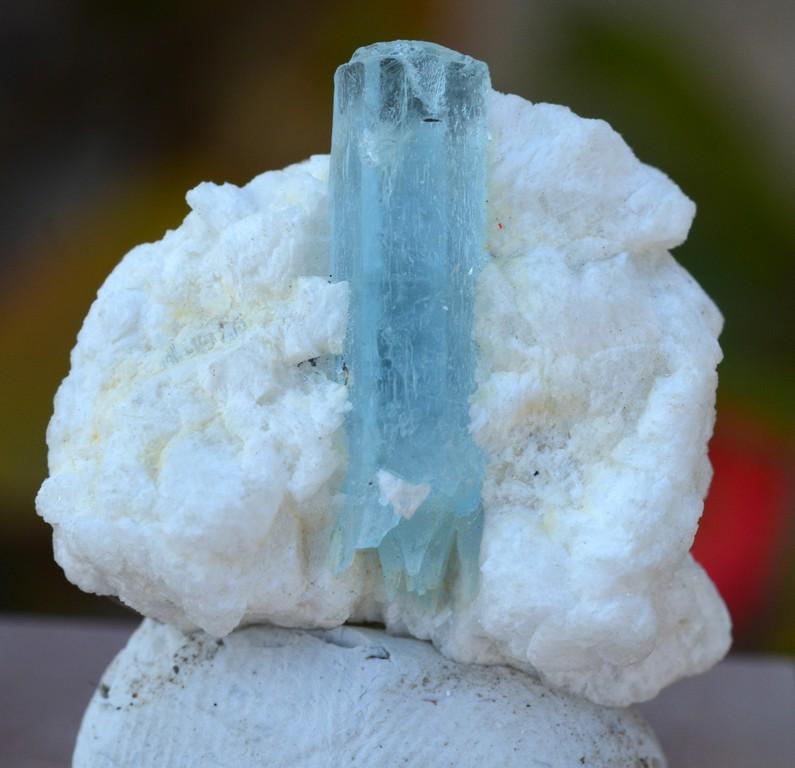 10.7 Grams Beautiful Blu Aquamarine Specimen: Title: 10.7 Grams Beautiful Blu Aquamarine Specimen Weight: 10.7 Grams Origin: Pakistan Materials: Specimen Size: 25x26x14 MM Additional Information: Treatment: Natural Reserve: $40.00 Shipping: