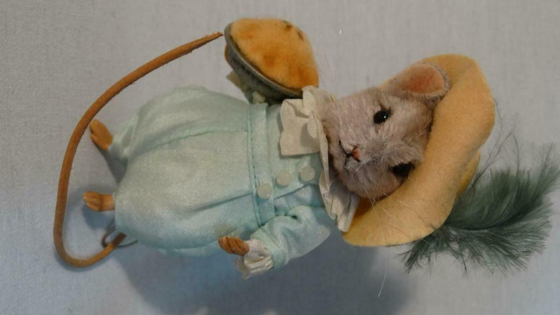 R. JOHN WRIGHT LITTLE JACK HORNER 4th IN SERIES 139 of: R. JOHN WRIGHT LITTLE JACK HORNER 4th IN SERIES 139 of 150 COA MINT IN BOX R. JOHN WRIGHT LITTLE JACK HORNER 4th IN SERIES 139 of 150 COA MINT IN BOX Click images to enlarge Description R. John Wright