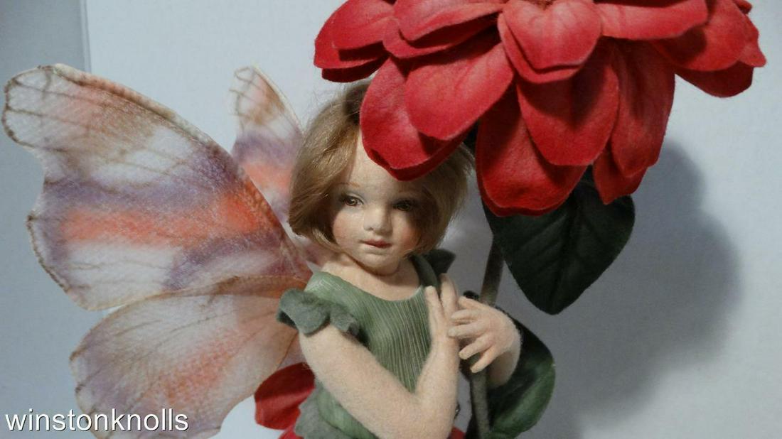 RARE 2012 R. JOHN WRIGHT ZINNIA FAIRY THE FLOWER: RARE 2012 R. JOHN WRIGHT ZINNIA FAIRY THE FLOWER FAIRIES COLLECTION #054 MIB RARE 2012 R. JOHN WRIGHT ZINNIA FAIRY THE FLOWER FAIRIES COLLECTION #054 MIB Click images to enlarge Description RARE R. JO