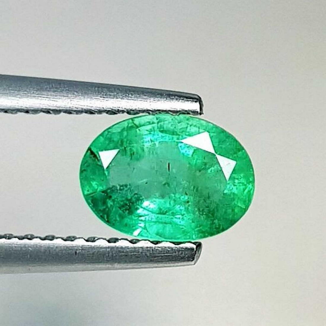 Natural Emerald Oval Cut 0.75 ct (1 of 5)