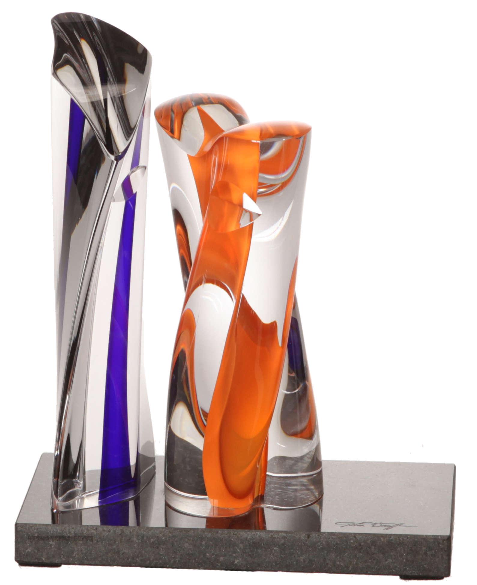 Goran Warff - KOSTA BODA - Lim. Ed. 100pcs Exclusive: Title: Goran Warff - KOSTA BODA - Lim. Ed. 100pcs Exclusive Sculpture 'Samba' Date/Period: 2019 Materials: Mouthblown Glass Dimensions: Diameter: 12 cm (4.72 inch) / Height: 31 cm (12.20 inch) Beautif