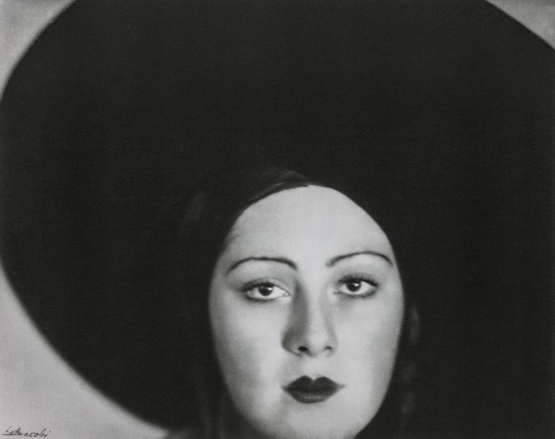 LOTTE JACOBI - Niura Norskoya, Berlin, 1929 (1 of 1)