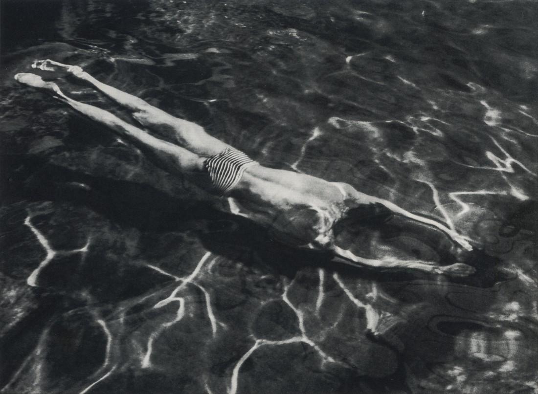 ANDRE KERTESZ - Underwater Swimmer, Esztergom, 1917 (1 of 1)
