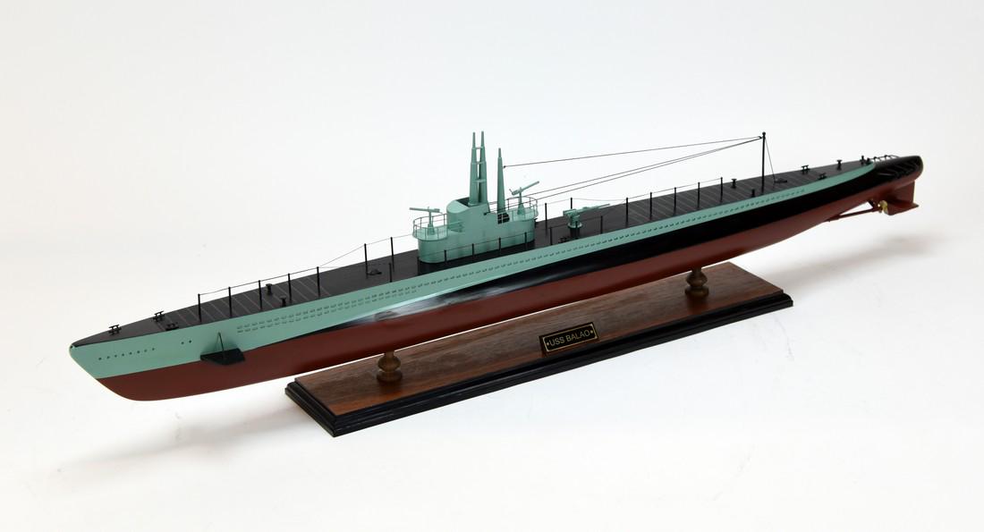 USS Balao Submarine: Dimension approx.: 39 inch L x 4 inch W x 10 inch H; The model is already built, NOT a model ship kit; Handcrafted from scratch using finest woods & metal fittings Reserve: $300.00 Shipping: Domestic: