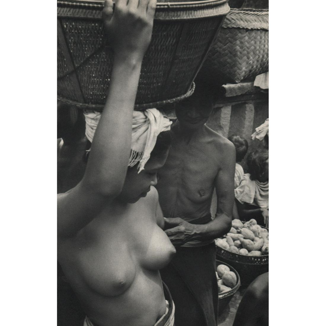 HENRI CARTIER-BRESSON - Bali, A Village Market 1950: Artist: HENRI CARTIER-BRESSON Print Title: Bali, A Village Market 1950 Medium: Sheet-fed Gravure Printing Date: 1950's Printed in France Image Size approx: 13.5 x 9 inches Henri Cartier-Bresson (1908-