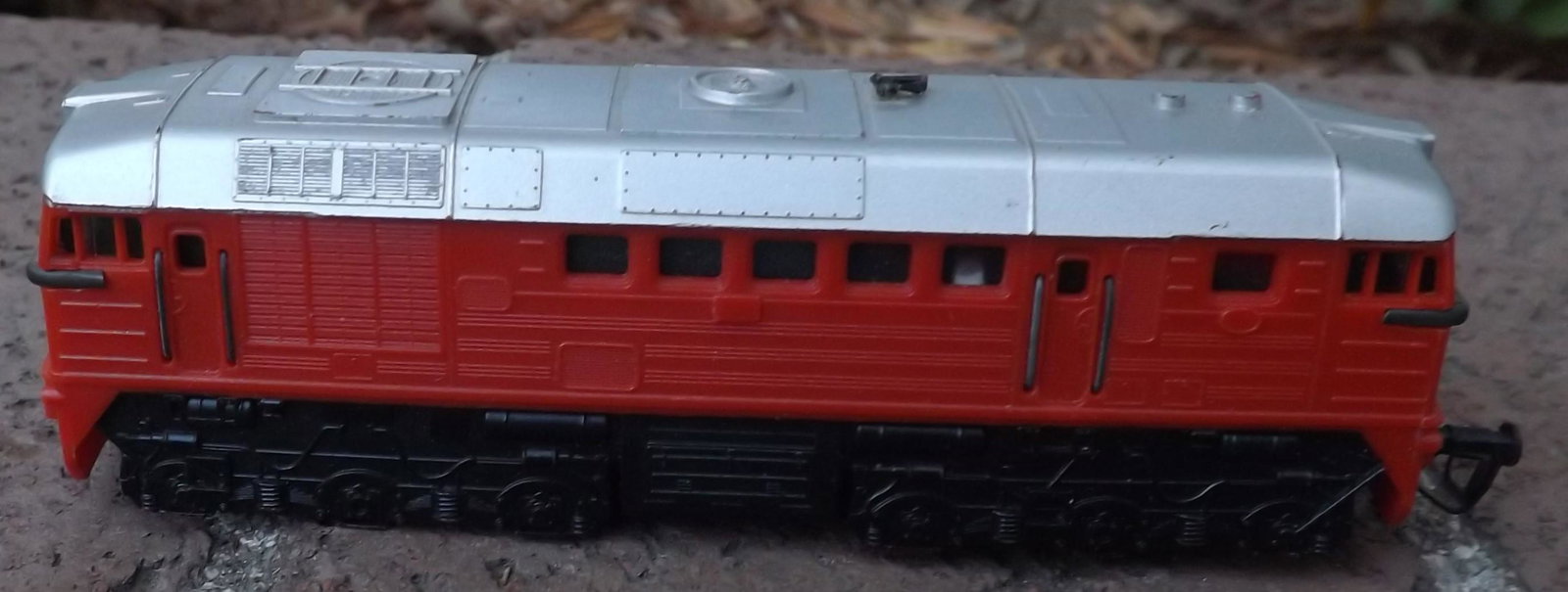 Made in Germany diesel locomotive , TT scale , c10, .: Made in Germany diesel locomotive , TT scale , c10, . Reserve: $39.20 Shipping: Domestic: Flat-rate of 12 .00 to anywhere within the contiguous U.S. International: Flat-rate of $25.00 to anywhere in t