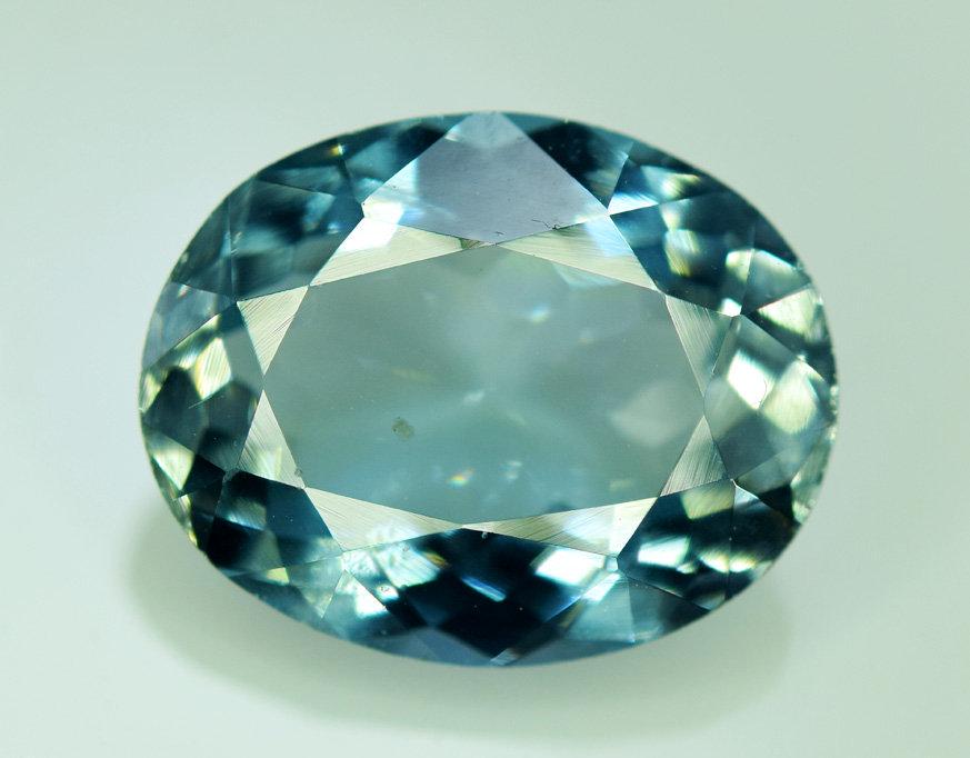 3.40 Carats Top Grade Color Beautiful Blue Aquamarine: Handmade Dimensions Carat weight: 3.40 Dimension: 12x9x6 mm Weight: 3.40 carats Treatment: Heated Aquamarine refers to beryl that is pale blue, light blue-green, or even light green. It is usually cle