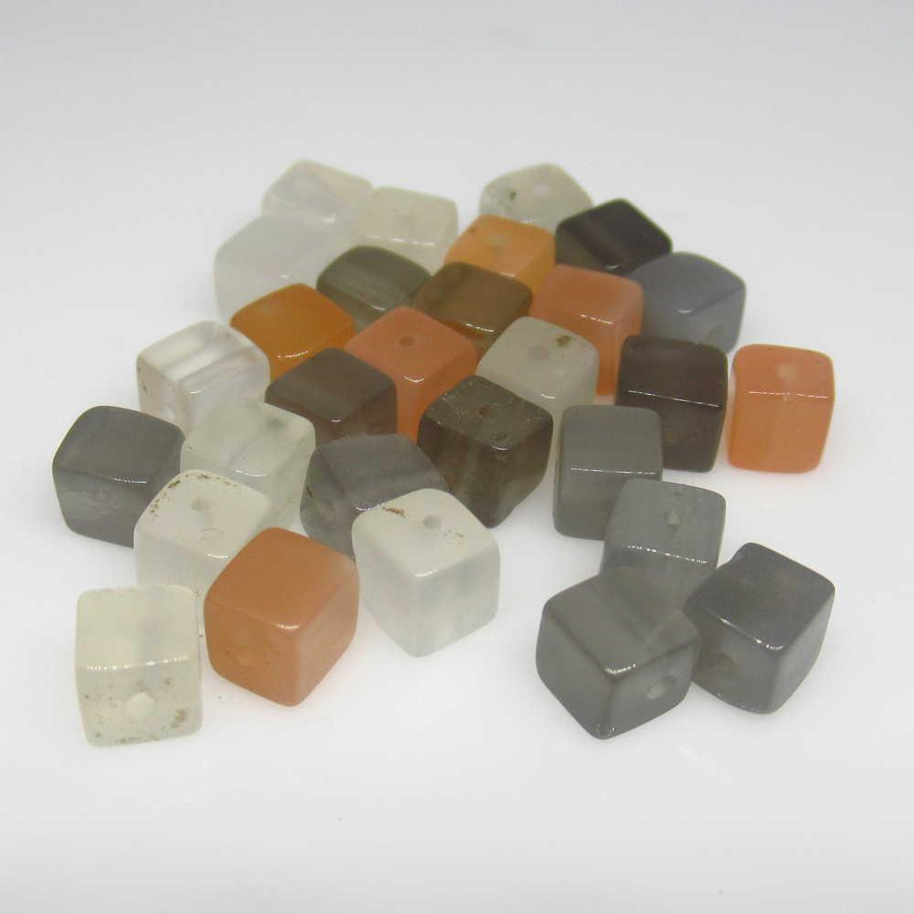 30.03 Ct Genuine 29 Drilled Moonstone Square Beads: No Reserve! Title: 30.03 Ct Genuine 29 Drilled Moonstone Square Beads Stone Clarity: Semi-Transparent Gemstone: Natural Moonstone Beads Carat Weights: 30.03 Size/Dimensions: 4.5x4.5 to 4.8x4.8 mm / 29