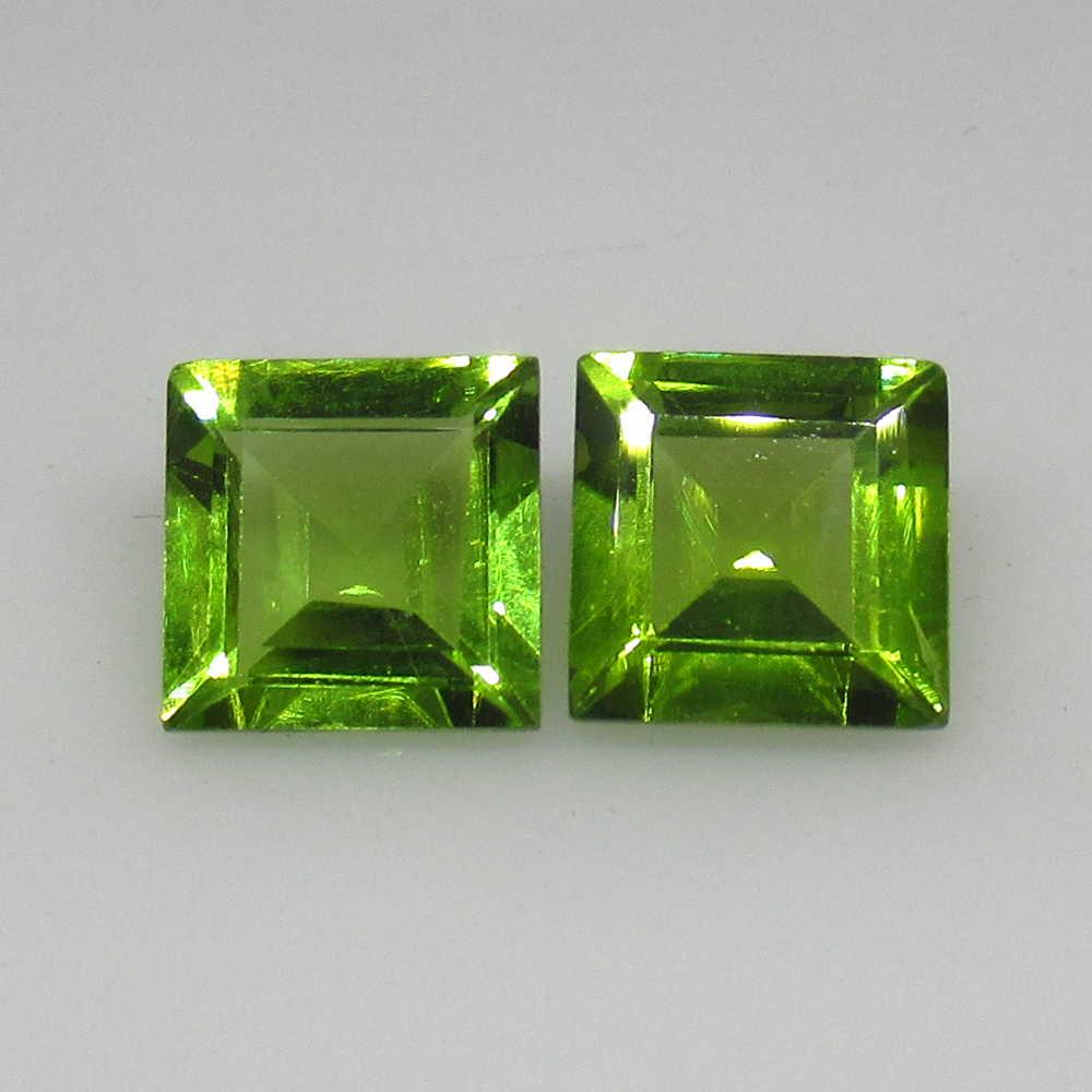 3.17 Ct Genuine Pakistan Peridot Square Pair: No Reserve! Title: 3.17 Ct Genuine Pakistan Peridot Square Pair Stone Clarity: VVS Gemstone: Natural Peridot Carat Weights: 3.17 Size/Dimensions: 7.00 x 6.90 x 3.80 mm / 2 PC's Top Class Full Luster /