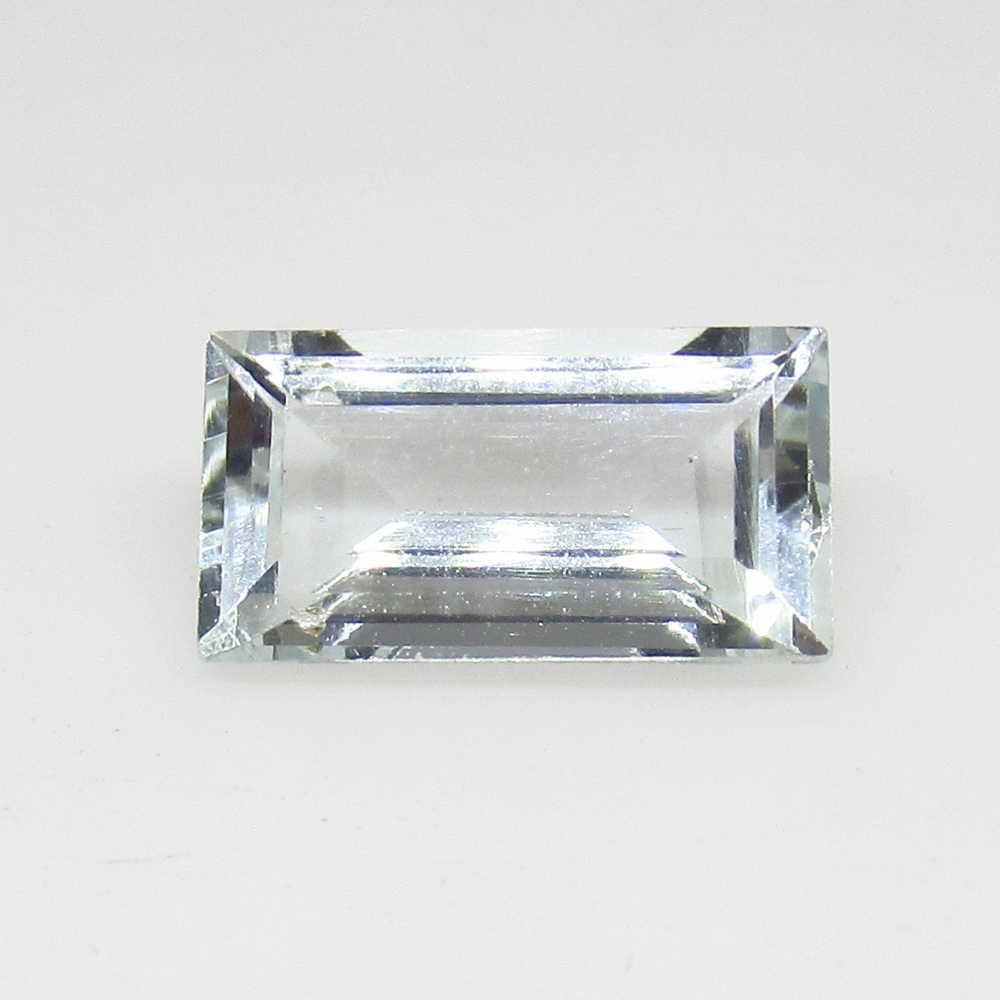 2.16 Ct Genuine Aquamarine Rectangle Cut (1 of 2)