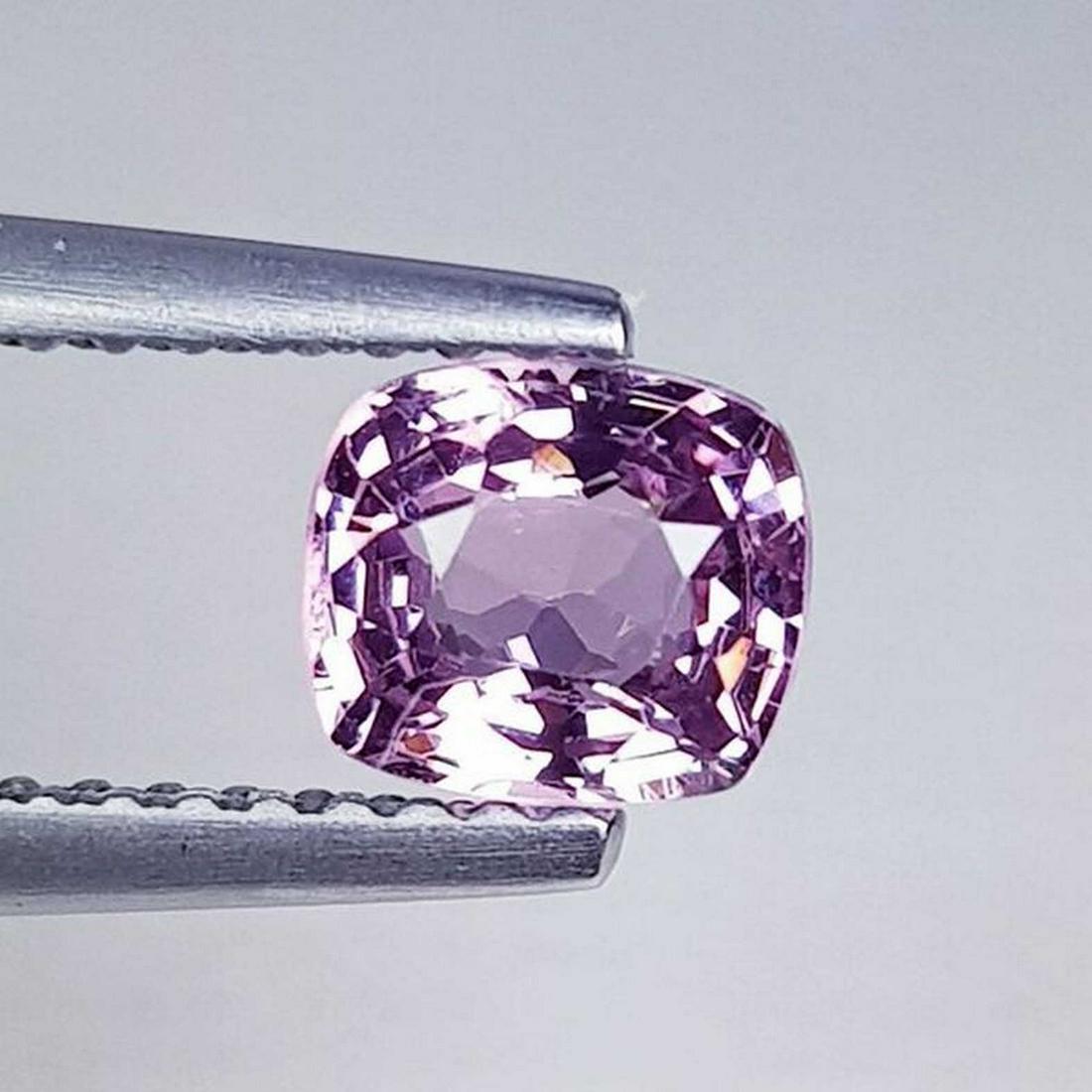 Natural Spinel Cushion Cut 0.77 ct: No Reserve! Title: Natural Spinel Cushion Cut 0.77 ct Color/Clarity: VS Loosegemstone Carat Weights: 0.77 Size/Dimensions: 5.80 x 5.20 x 3.20 Rectangular Cushion - Burma Shipping: Worldwide: Flat-rate