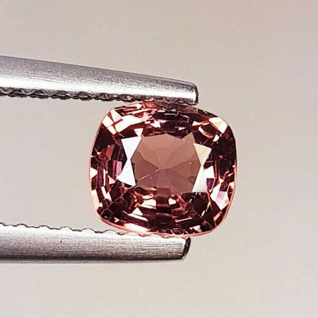 Natural Spinel Cushion Cut 0.79 ct: No Reserve! Title: Natural Spinel Cushion Cut 0.79 ct Color/Clarity: VS Loosegemstone Carat Weights: 0.79 Size/Dimensions: 8.80 x 5.40 x 3.20 Cushion - Burma Shipping: Worldwide: Flat-rate of $10.00 t