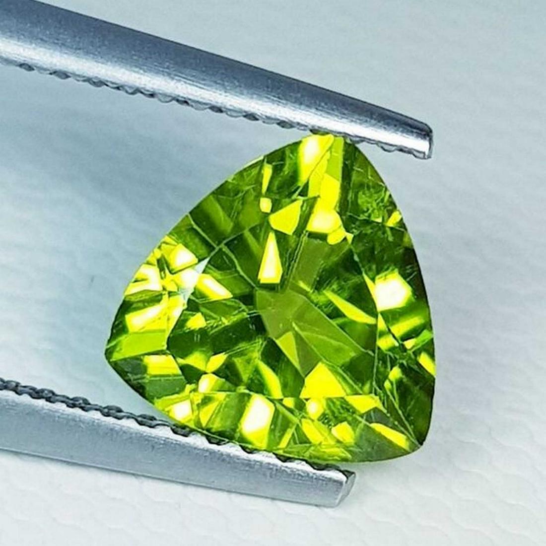 2.00 ct Natural Peridot Triangle Cut (1 of 5)