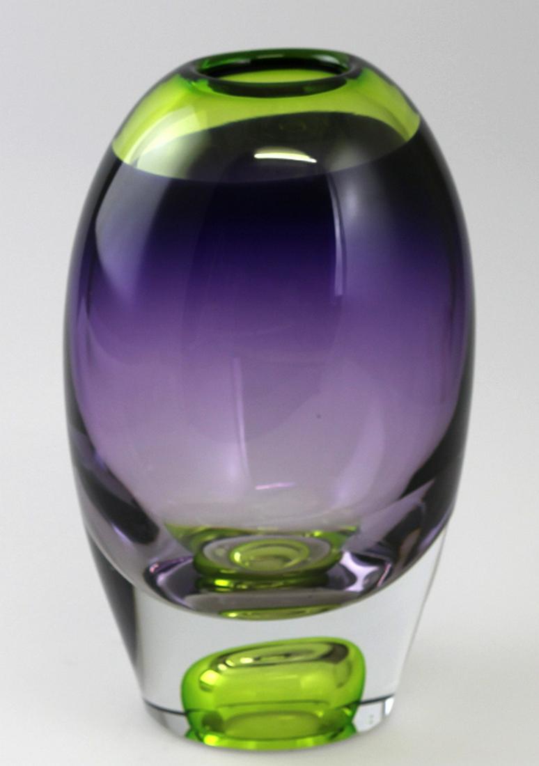 Kosta Boda - Vase 'Vision': Title: Kosta Boda - Vase 'Vision' Date/Period: 2016 Materials: Glass Dimension: 6.3'' x 6.3'' x 10.2'' Description:Beautiful Kosta Boda vase from Göran Wärff, called 'Vision'. Mouthblown, signed and
