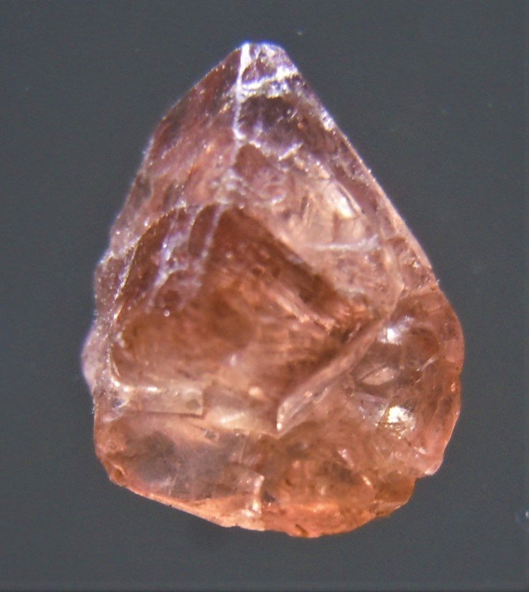 0.85 CT TRANSLUCENT SPINEL - UNTREATED GEMSTONE: Title: 0.85 CT TRANSLUCENT SPINEL - UNTREATED GEMSTONE Origin: Mogok Township, Mandalay Region, Myanmar Size: 0.65x0.5x0.3 cm / 0.17 gram Description:translucent pink spinel Reserve: $3.00 Shipping: D
