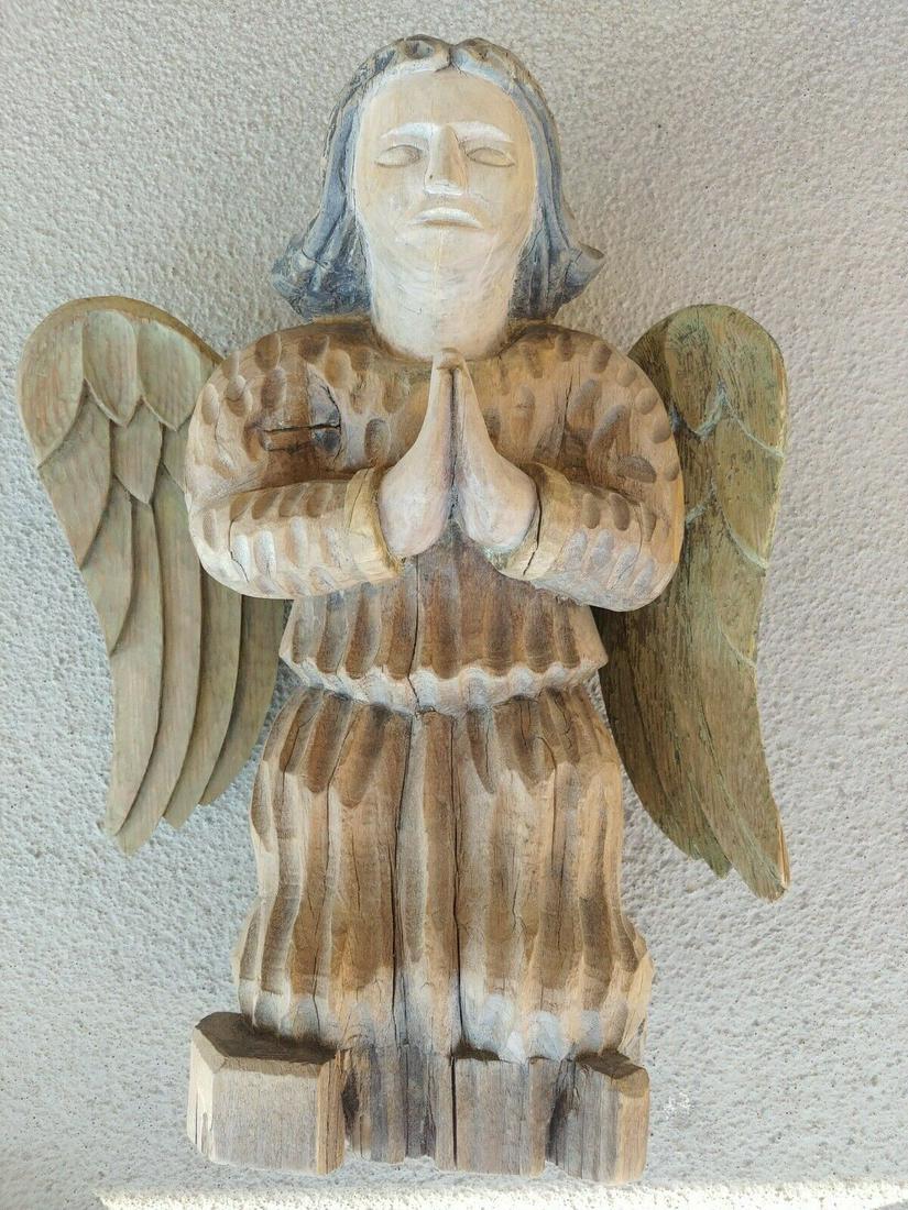 Antique Russian 19c Hand Carved Icon of Angel: STUNNING RUSSIAN ANTIQUE 19c ORTHODOX ICON OF THE GUARDIAN ANGEL HAND CARVED. SIZE ;H : 14 x 10 1/2 INCHES(35 x 26,5 cm). Reserve: $375.00 Shipping: Domestic: Flat-rate of $45.00 to anywhere within th