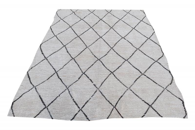 Vintage Moroccan Berber 7'9"x6'2" (1 of 5)