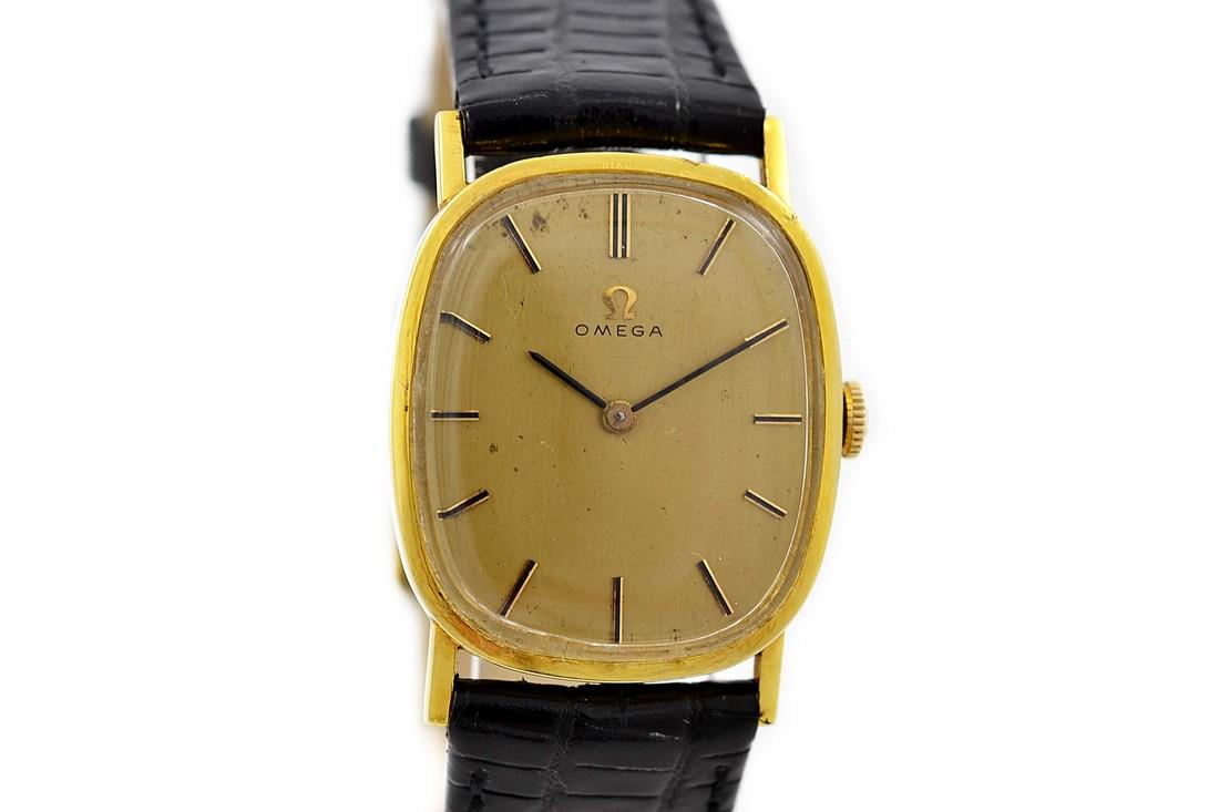 Omega Geneve Cal.625 Hand Wind Gold Plated Ladies Watch: Title: Omega Geneve Cal.625 Hand Wind Gold Plated Ladies Watch Brand: omega Date: 1970's Model: Geneve Movement: Omega 17 Jewels Calibre 625 Manual Winding Functions: Time Case Metal: 10K Gold Filled 