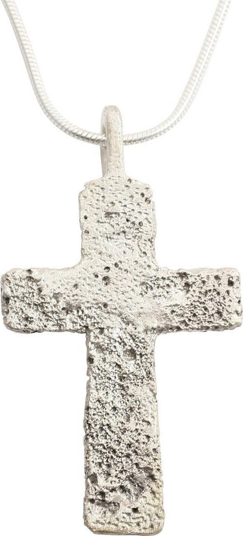 EUROPEAN PEASANT’S CROSS.: Late medieval period C.1400-1600. Slightly over 1 ½Â” length. Plain beams with the cross beam above center. No corpus and both sides plain and flat. Identifying as Christian was important in some 