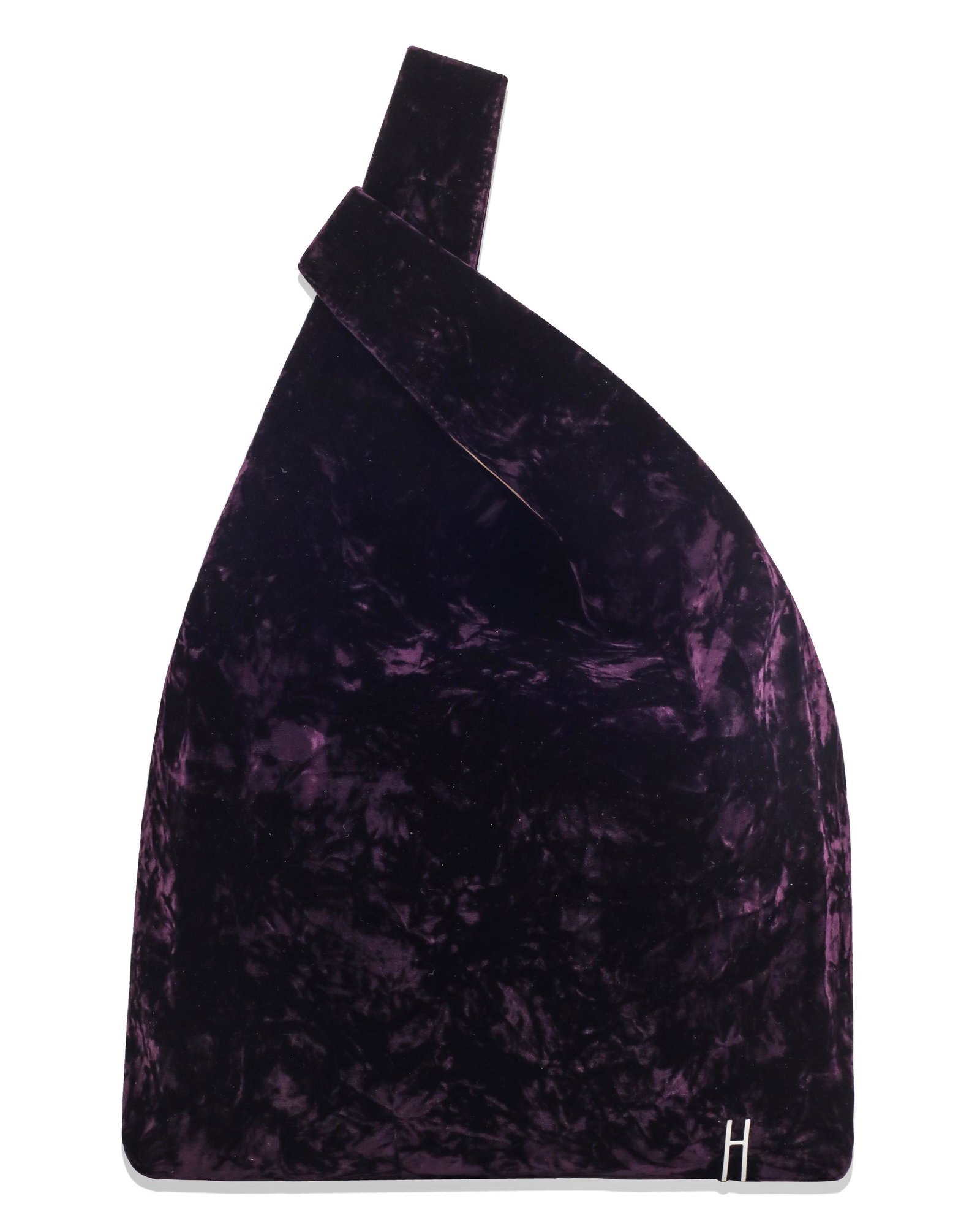 HAYWARD "Shopper" Berry Crushed Velvet Tote Bag -: Title: HAYWARD "Shopper" Berry Crushed Velvet Tote Bag - HL-06152A Brand: Hayward Origin: USA Dimension: 12" X 21" X 4.5" Material: Velvet Description:Hayward Shopper Berry Velvet Tote Bag. The chices