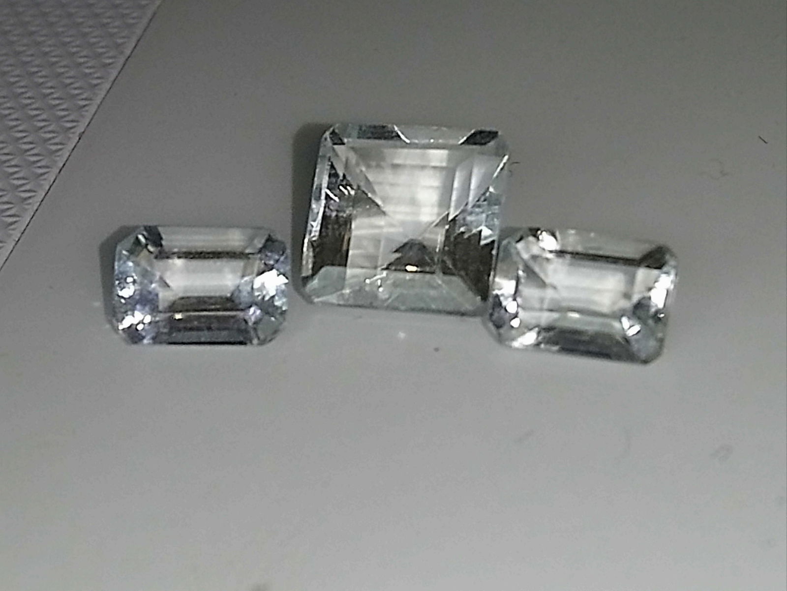 Lot aquamarines -square and emerald cut (1 of 9)