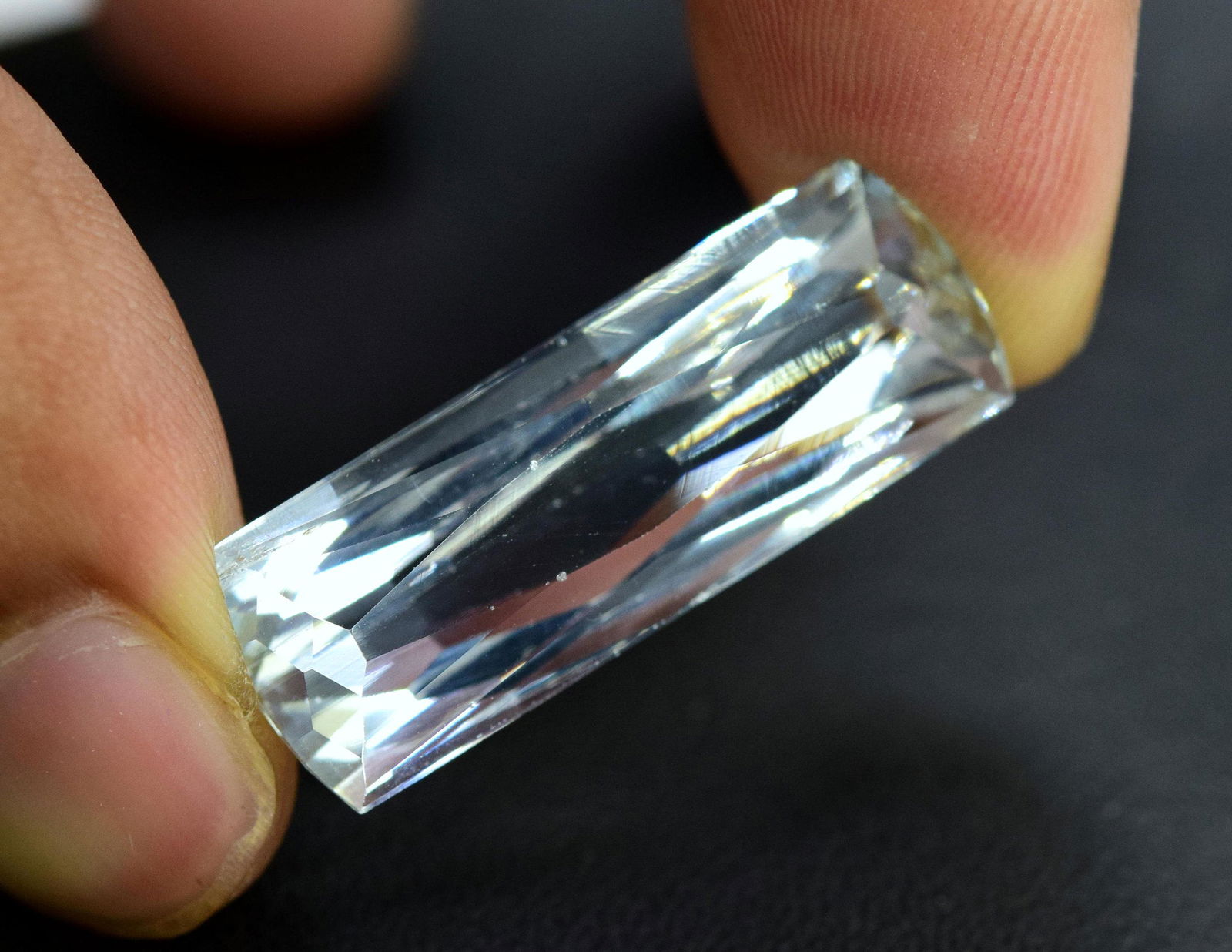 Certified Gemstone - 18.94 Carats Cushion Cut (1 of 7)