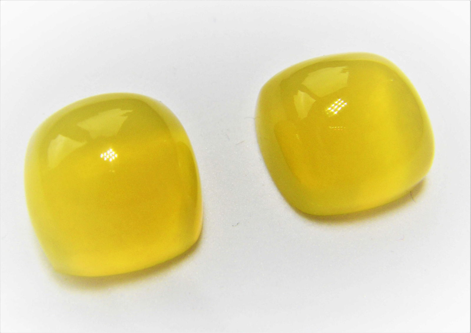Yellow Opal pair 8.85 ct (1 of 4)