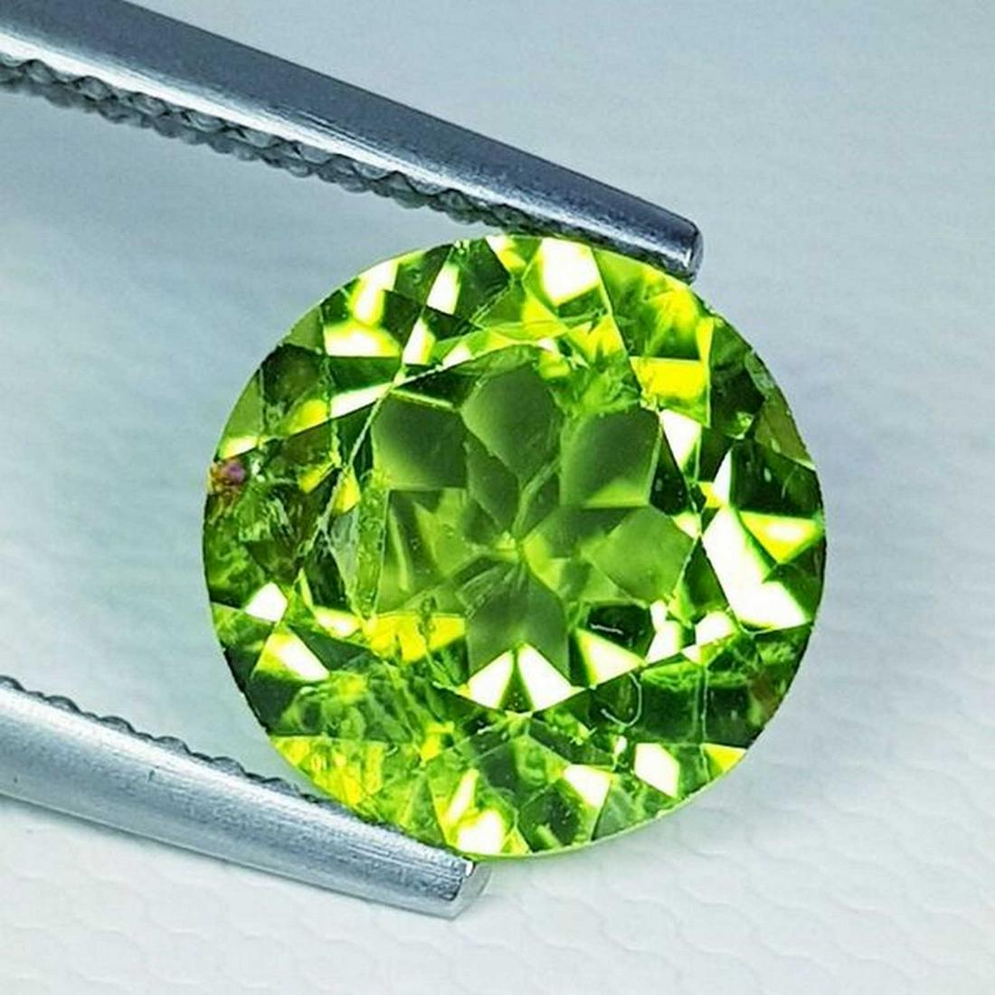 3.37 ct Natural Peridot Round Cut (1 of 5)