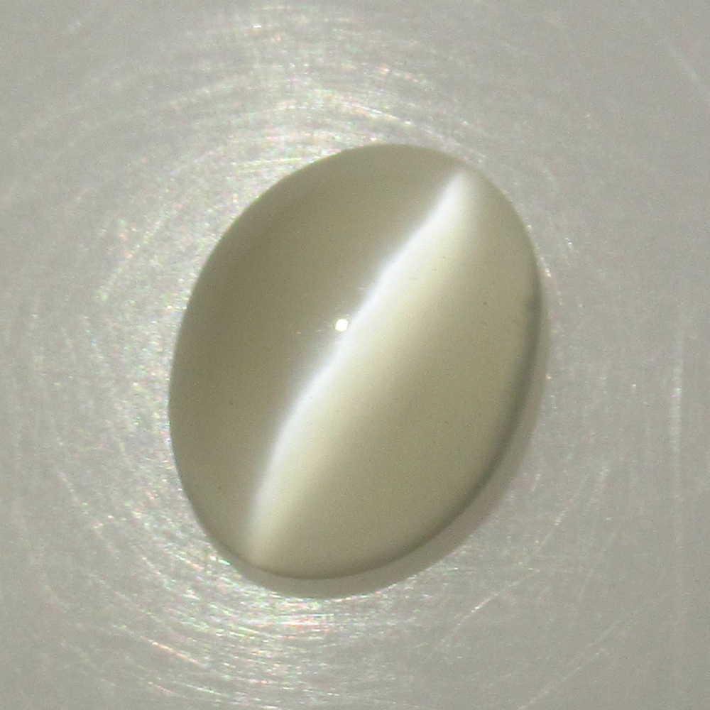2.40 Ct Natural Sharp Line Moonstone Oval Cab (1 of 2)